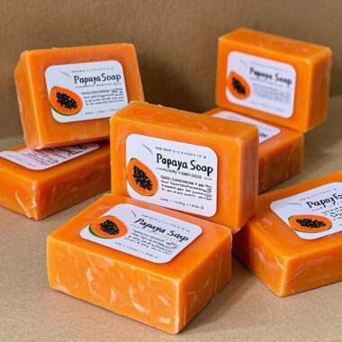 Wholesale organic papaya bar soap for brightening