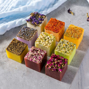 Custom natural organic soap for whitening and acne
