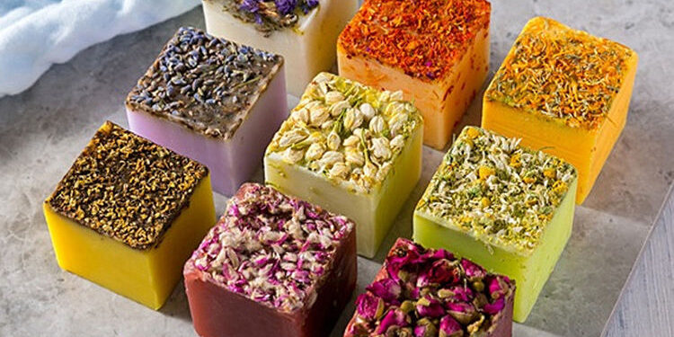 Custom natural organic soap for whitening and acne