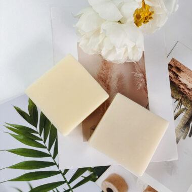 Natural whitening deep cleansing soap base factory