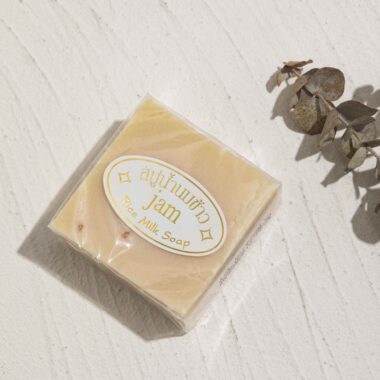 Natural organic soap for whitening and acne care