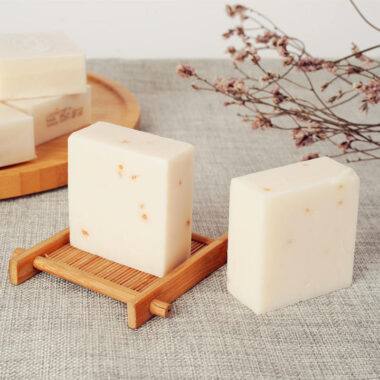 Natural organic soap for whitening and acne care