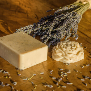 Private label gentle moisturizing natural soap for skincare