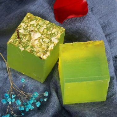 Natural floral handmade bar soap for oil control and skincare