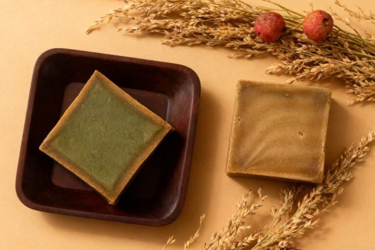 Natural Handmade Bar Soap for Face and Body Cleansing (4) Handmade face and body cleansing bar soap for skincare