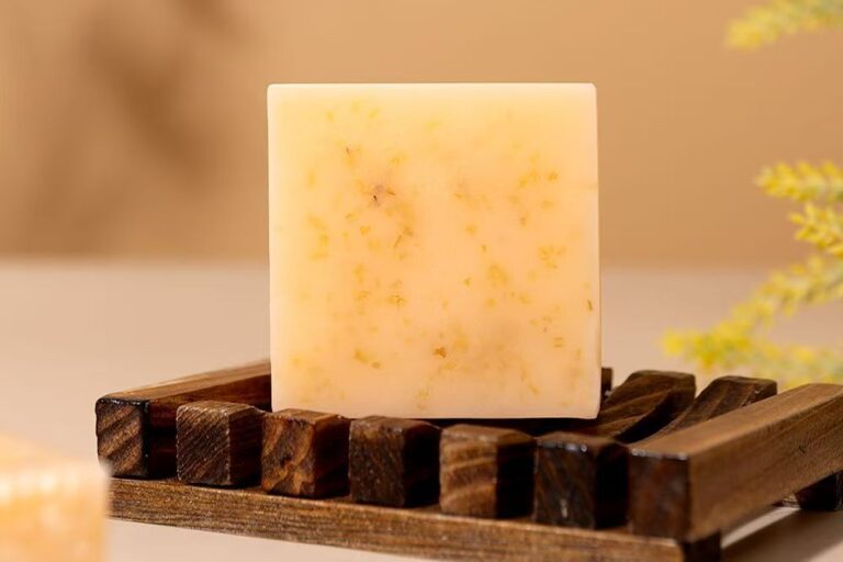 Natural Handmade Moisturizing Facial Bar Soap for Skincare (7) Moisturizing handmade skincare facial bar soap for gentle cleansing