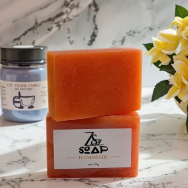 Turmeric whitening bar soap for body and face cleansing