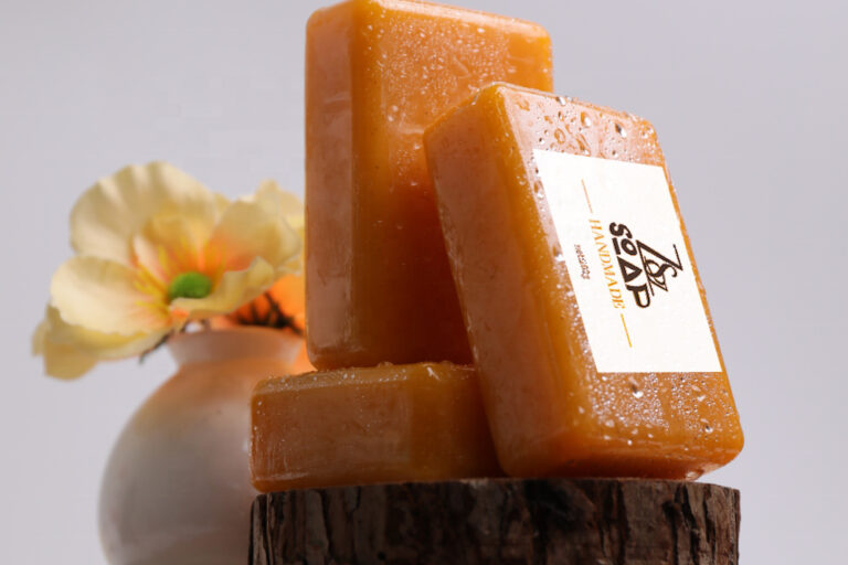 Natural Turmeric Whitening Bar Soap for Face and Body (6) Turmeric whitening bar soap for body and face cleansing